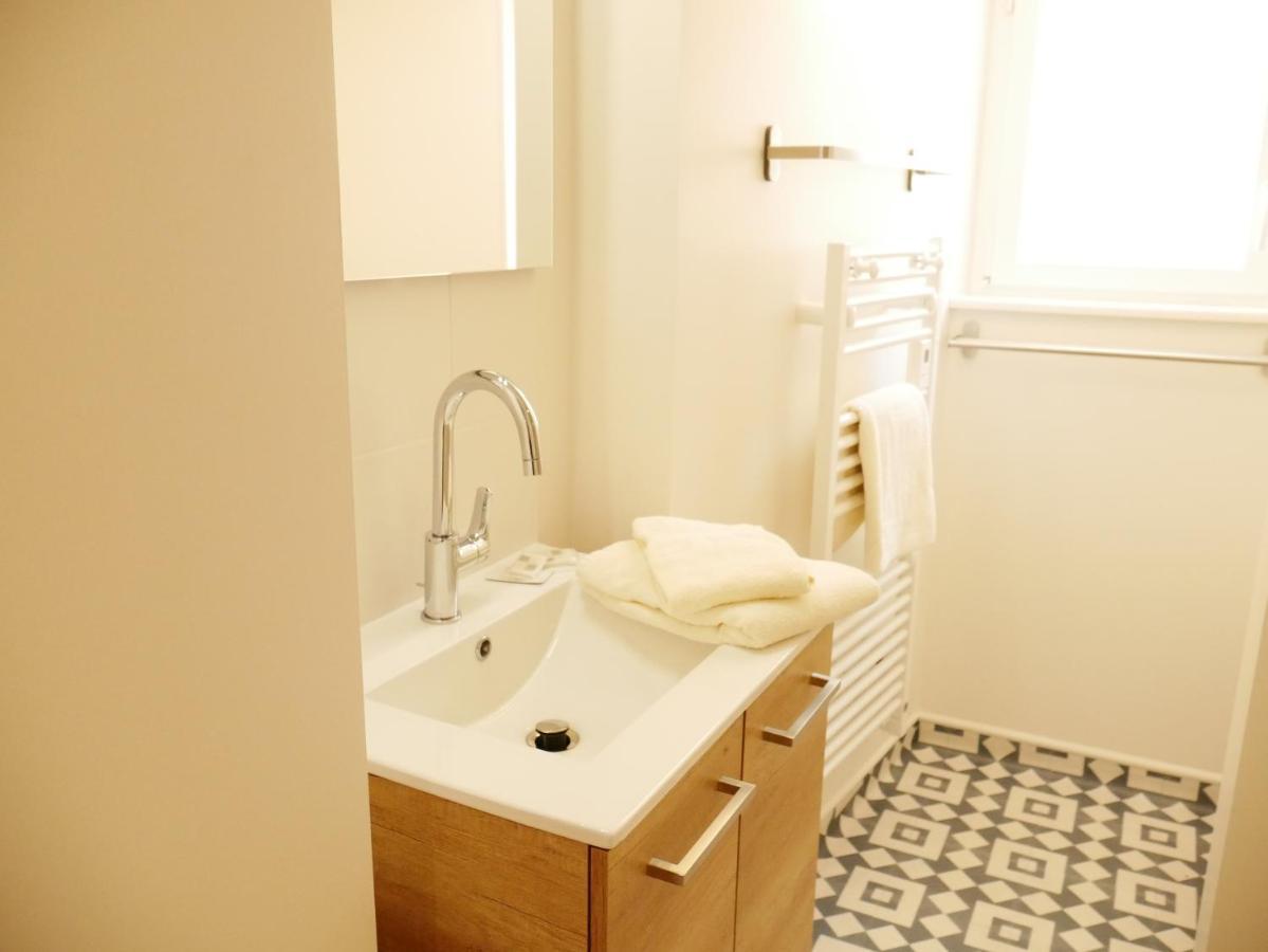 Appartement Avec Chambre - Entree Spa Incluse Bourbon-Lancy Εξωτερικό φωτογραφία